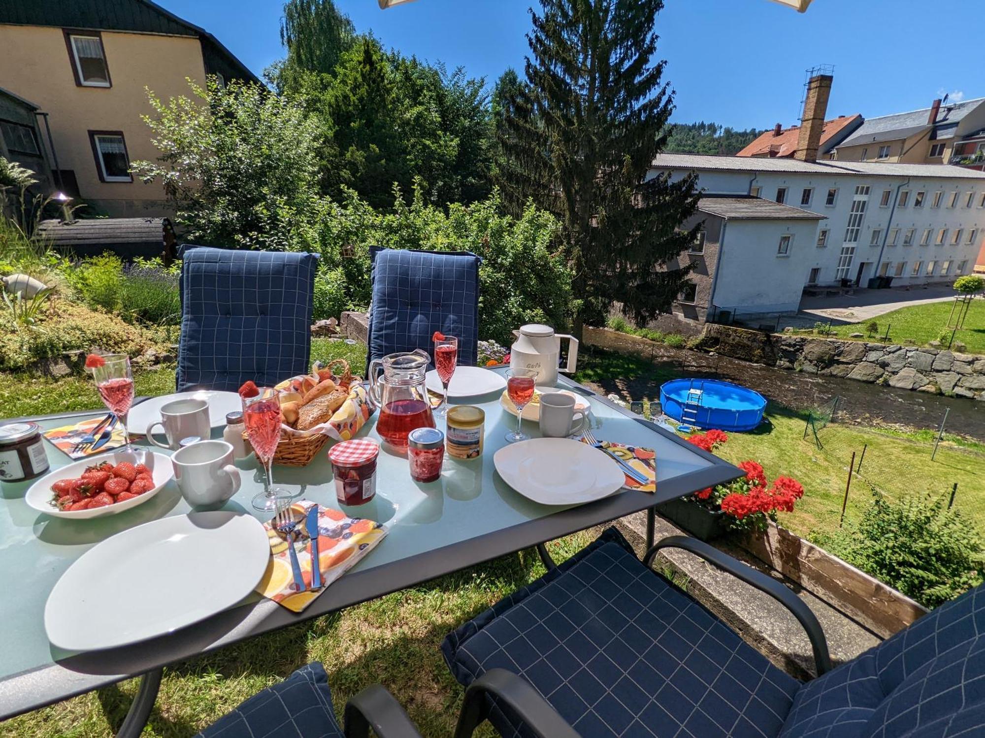 Uo2 - Urlaubsmagie - Garten, Whirlpool, Sauna Apartment Sebnitz Ngoại thất bức ảnh